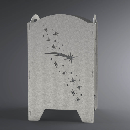 Seitenteil einer Feuertonne in Silber mit Sternschnuppe und ausgeschnittenen Sternen.