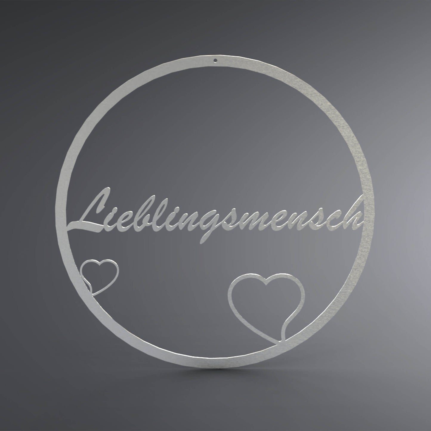 Dünner, ausgehöhlter Kranz. In der Mitte steht: "Lieblingsmensch". Unten links und rechts befinden sich jeweils ein ausgehöhltes Herz.
