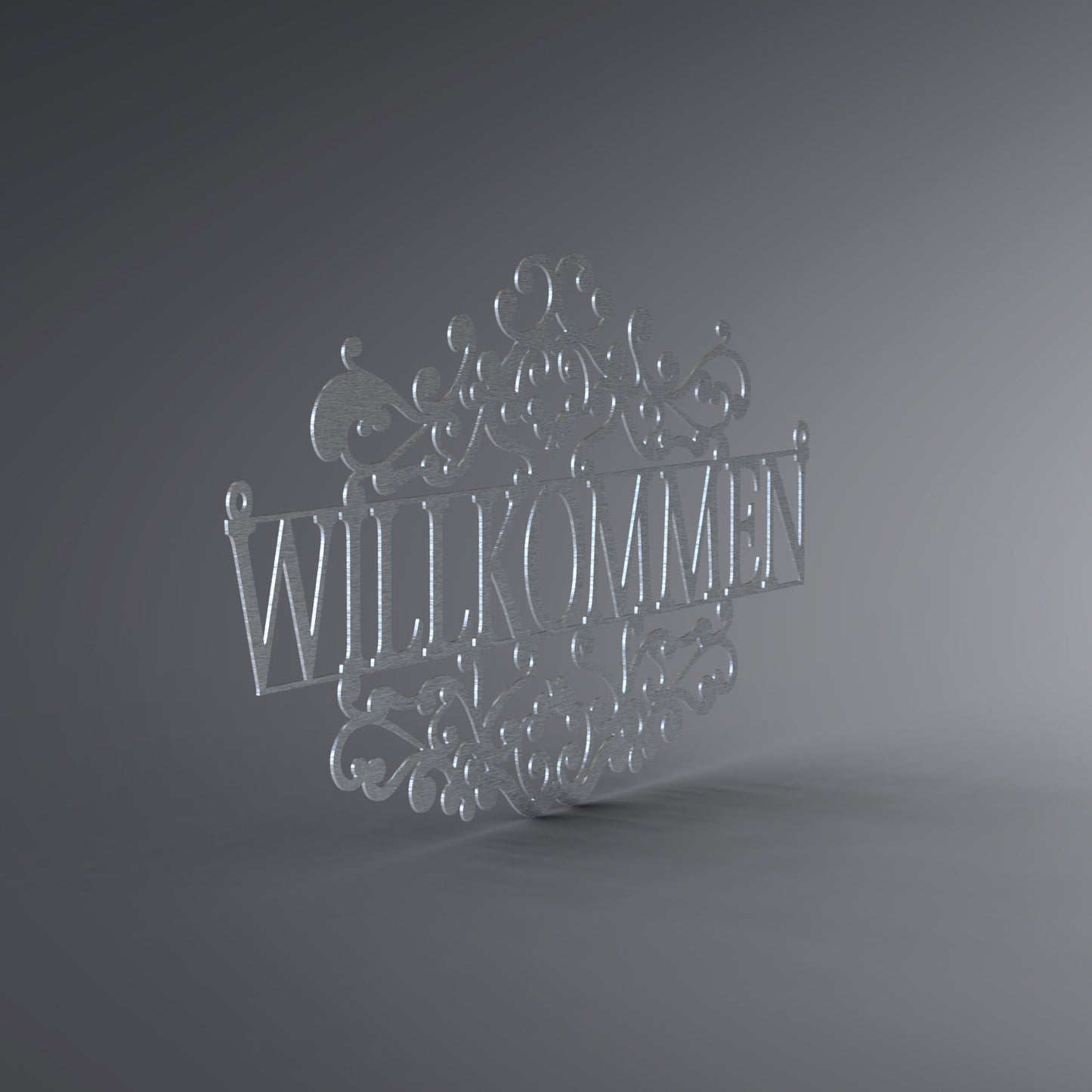 Eine Wanddekoration. In der Mitte steht: "Willkommen". Da drüber und da drunter knüpft ein verschnörkeltes Geflecht daran. Seitliche Ansicht.