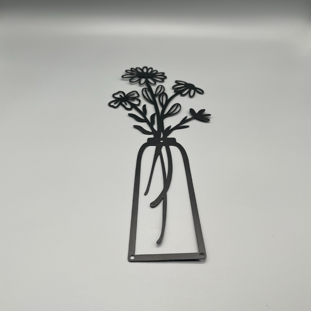 Verschiedene Sommerblumen in einer Vase