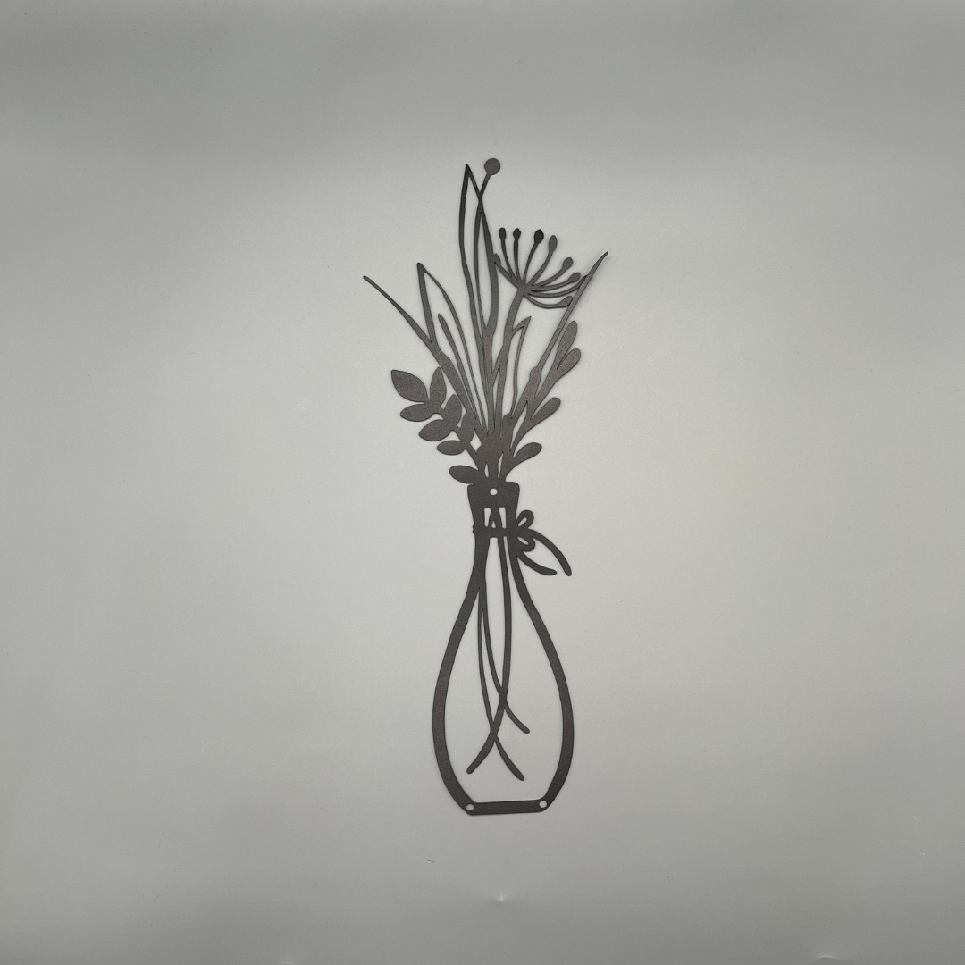 Metall Silhouette von Blumen in einer Vase in Schwarz